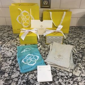 Kendra Scott boxes and cards